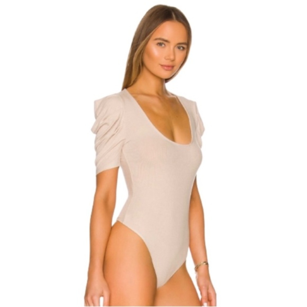 NWT FREE PEOPLE SO FRESH BODYSUIT in Dust Storm RIBBED KNIT Square neck …